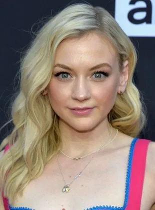Emily Kinney - Atriz, 15 de agosto de 1985