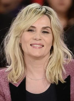 Emmanuelle Seigner - Atriz, 22 de junho de 1966