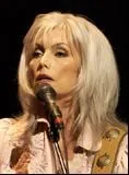 Emmylou Harris - 2 de abril de 1947