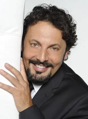 Enrico Brignano - 18 de maio de 1966