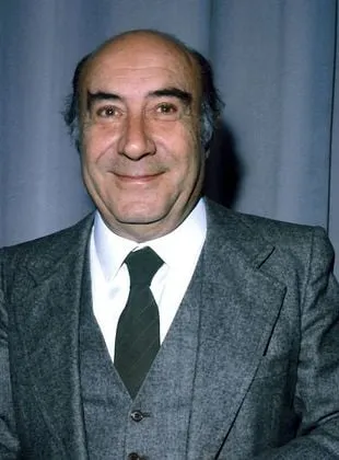 Enzo Cannavale - 5 de abril de 1928, 18 de março de 2011