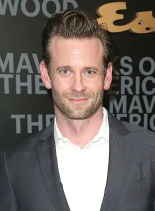 Eric Johnson - Ator, 7 de agosto de 1979