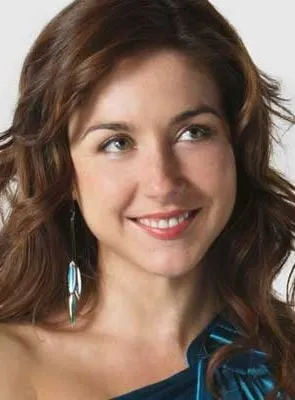 Erin Karpluk - Atriz, 17 de outubro de 1978