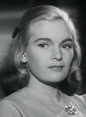 Eva Henning - 10 de maio de 1920, 18 de abril de 2016