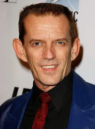 Ezra Buzzington - Ator, 7 de abril de 1957