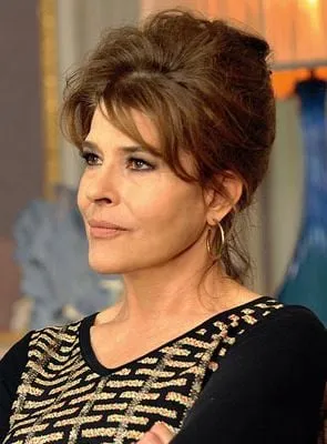 Fanny Ardant - Atriz, Diretora, Roteirista, 22 de março de 1949