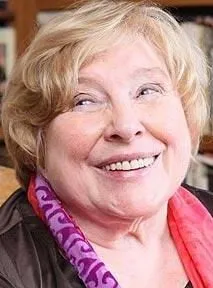 Fay Weldon - 22 de setembro de 1931, 4 de janeiro de 2023