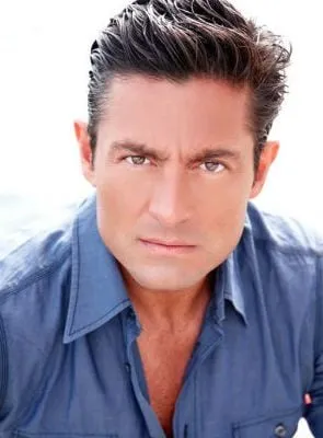 Fernando Colunga - Ator, 3 de março de 1966