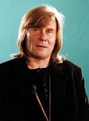 Filip Bajon - 25 de agosto de 1947