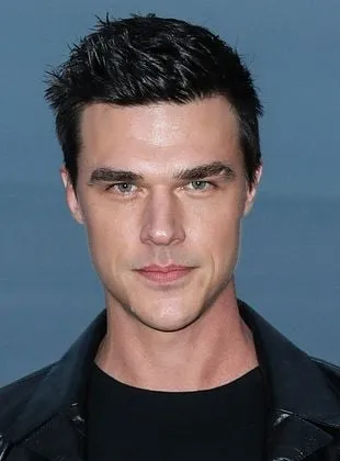 Finn Wittrock - Ator, Roteirista, 28 de outubro de 1984