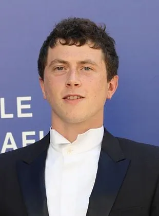 Finnegan Oldfield - Ator, 10 de janeiro de 1991