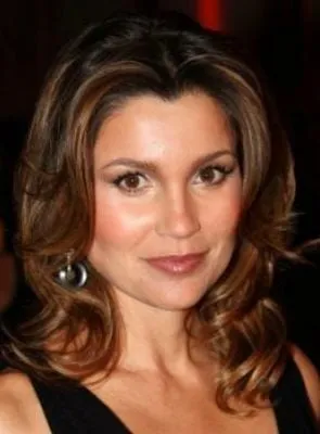 Flávia Alessandra - Atriz, 7 de junho de 1974