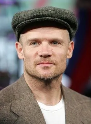 Flea - Ator, Intérprete  (músicas do filme), Produtor Executivo, 16 de outubro de 1962