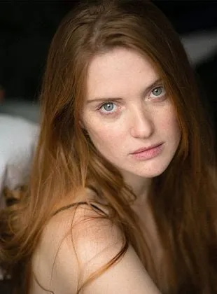 Fleur Geffrier - Atriz, 24 de agosto de 1986