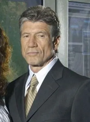 Fred Ward - Ator, 30 de dezembro de 1942, 8 de maio de 2022