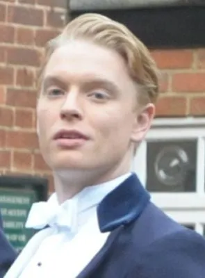 Freddie Fox - Ator, 5 de abril de 1989