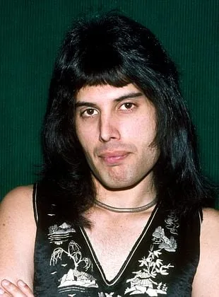 Freddie Mercury - 5 de setembro de 1946, 24 de novembro de 1991