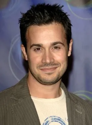 Freddie Prinze Jr. - Ator, Roteirista, Produtor Executivo, 8 de março de 1976