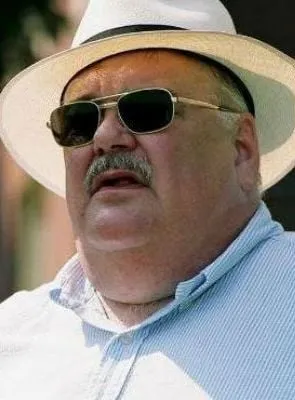 Gailard Sartain - Ator, 18 de setembro de 1946