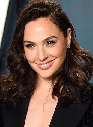 Gal Gadot - Atriz, Produtora, Autor da obra original, 30 de abril de 1985