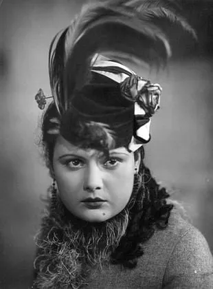 Galina Sergeyeva - 12 de fevereiro de 1914, 1 de agosto de 2000