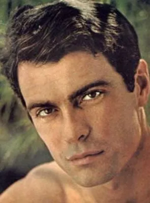 Gardner McKay - 10 de junho de 1932, 21 de novembro de 2001