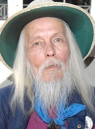 George Clayton Johnson - Roteirista, Autor da obra original, Criador da idéia original, 10 de junho de 1929, 25 de dezembro de 2015