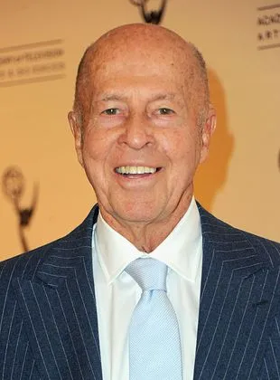 George Englund - 22 de junho de 1926, 14 de setembro de 2017