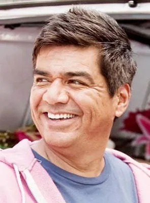 George Lopez - Ator, Produtor Executivo, Produtor de set, 23 de abril de 1961