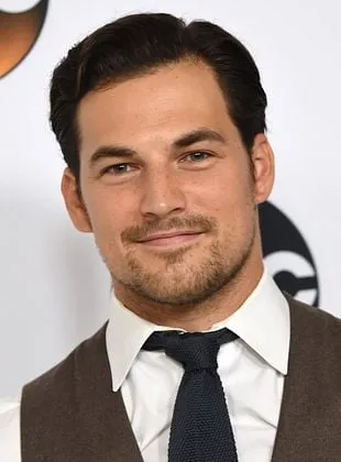 Giacomo Gianniotti - Ator, Diretor, 19 de junho de 1989