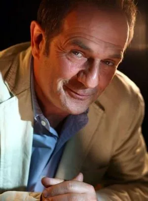 Gilles Legrand - Produtor, Diretor, Roteirista, 16 de outubro de 1958