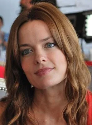 Gina Holden - Atriz, Coprodutor, 17 de março de 1975