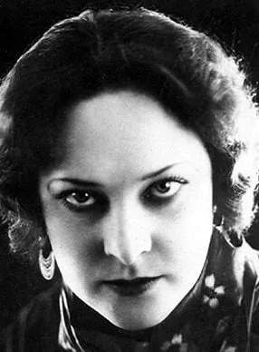 Gina Manès - 7 de abril de 1893, 6 de setembro de 1989