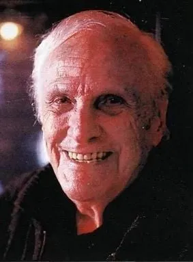 Giulio Petroni - 21 de setembro de 1917, 31 de janeiro de 2010