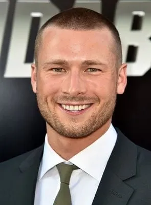 Glen Powell - Ator, Produtor, Produtor Executivo, 21 de outubro de 1988