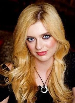 Gracie Otto - Atriz, Diretora, Diretor de fotografia, 23 de maio de 1987