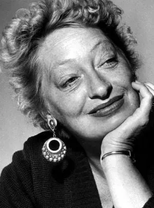 Gudrun Brost - 6 de abril de 1910, 28 de junho de 1993