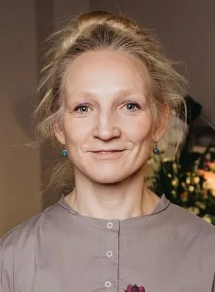 Guna Zarina - 1 de outubro de 1972