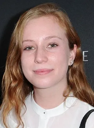 Hannah Einbinder - 21 de maio de 1995