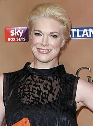 Hannah Waddingham - Atriz, Produtor Executivo, 16 de novembro de 1974