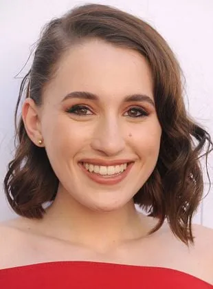 Harley Quinn Smith - Atriz, 26 de junho de 1999