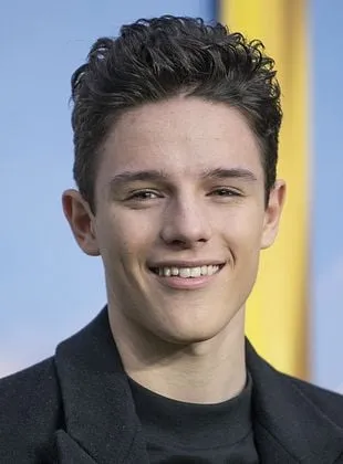 Harry Collett - 17 de janeiro de 2004