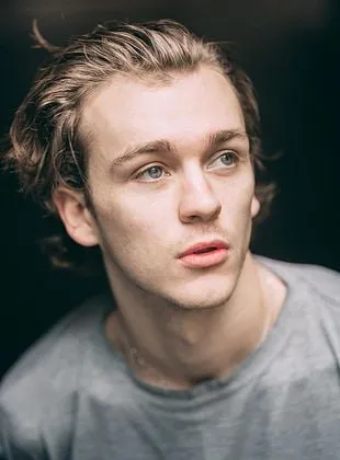 Harry Lawtey - Ator, 26 de outubro de 1996