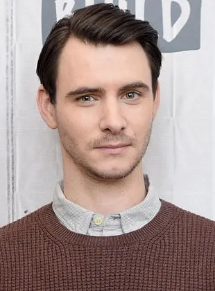 Harry Lloyd - Ator, 17 de novembro de 1983