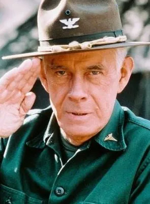 Harry Morgan - Ator, 10 de abril de 1915, 7 de dezembro de 2011