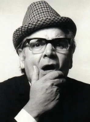 Harry Worth - 6 de fevereiro de 1903, 3 de novembro de 1975