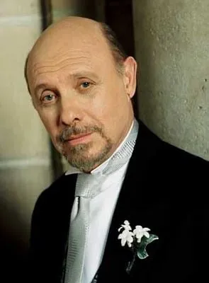 Hector Elizondo - Ator, Diretor, 22 de dezembro de 1936