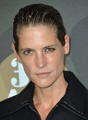 Hélène Fillières - Atriz, Colaboração com o roteiro, 1 de maio de 1972