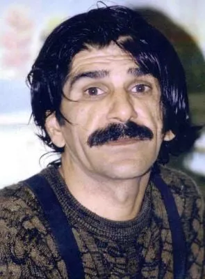 Hossein Panahi - 28 de agosto de 1956, 4 de agosto de 2004