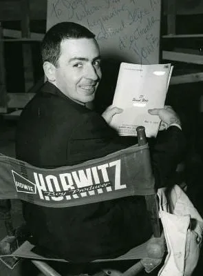 Howie Horwitz - 22 de maio de 1918, 25 de junho de 1976